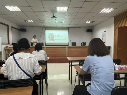 媒体管家|南通大学杏林学院:心灯照社区,共守安康路