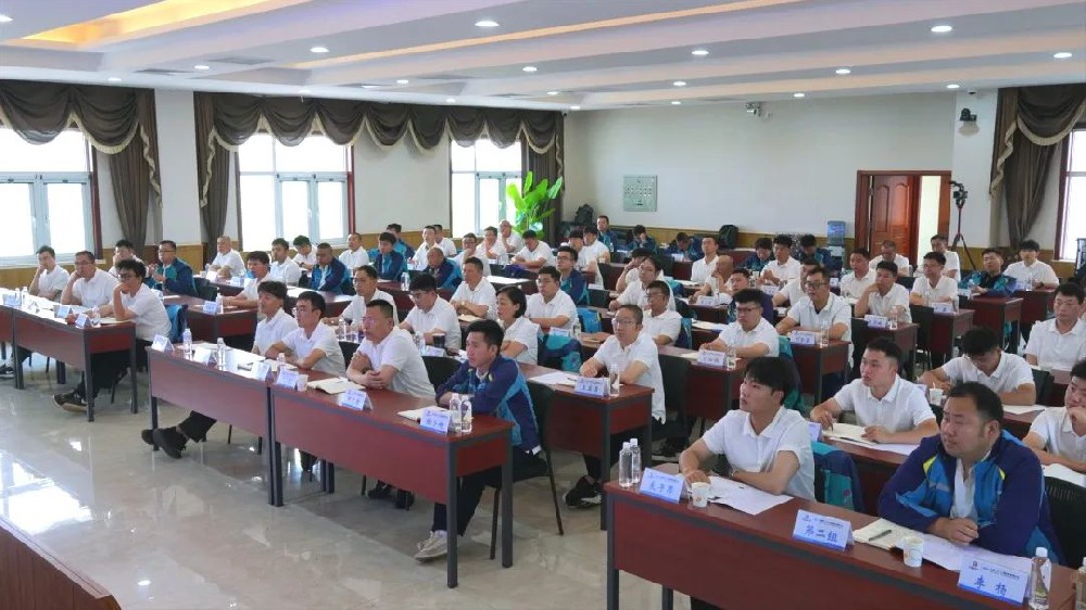 中国二十二冶举办第二期“新时代企业班组长精益管理能力提升培训班” 中国二十二冶举办第二期“新时代企业班组长精益管理能力提升培训班”