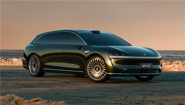 北汽董事长张建勇：华为、北汽此前都反对做旅行车 只有余承东坚持