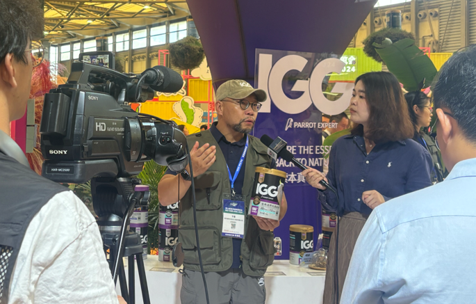 亚展盛事:IGG品牌斩获双奖,引领鹦鹉滋养丸科学喂养新篇章(图4) 亚展盛事:IGG品牌斩获双奖,引领鹦鹉滋养丸科学喂养新篇章(图4)